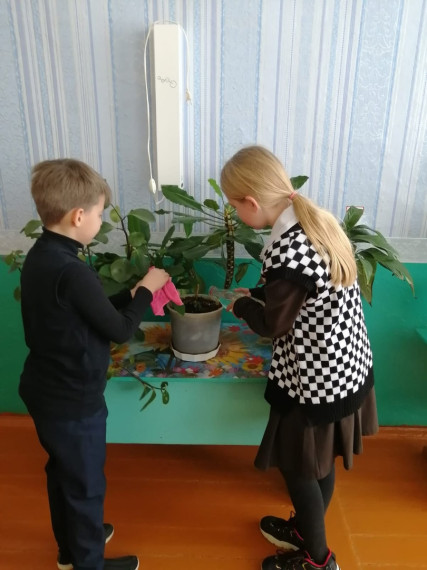 "Орлёнок- Доброволец".